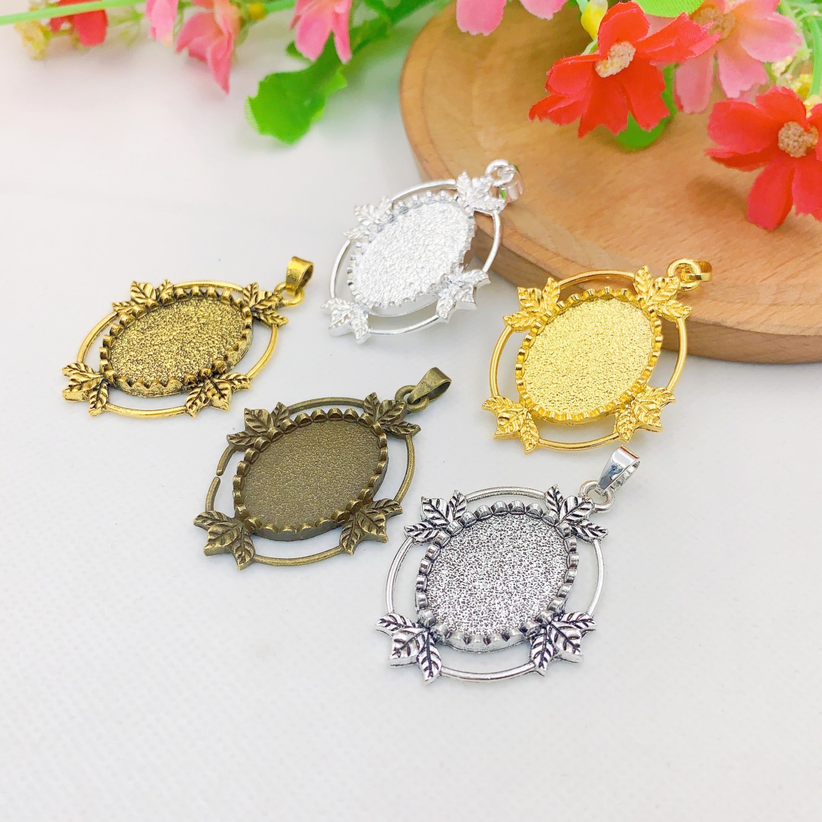 Bezels Set Pendant - Onebeading Fit 18X25มม. รูปไข่ cabochons กรอบการตั้งค่าถาดเปล่าสำหรับกำไล