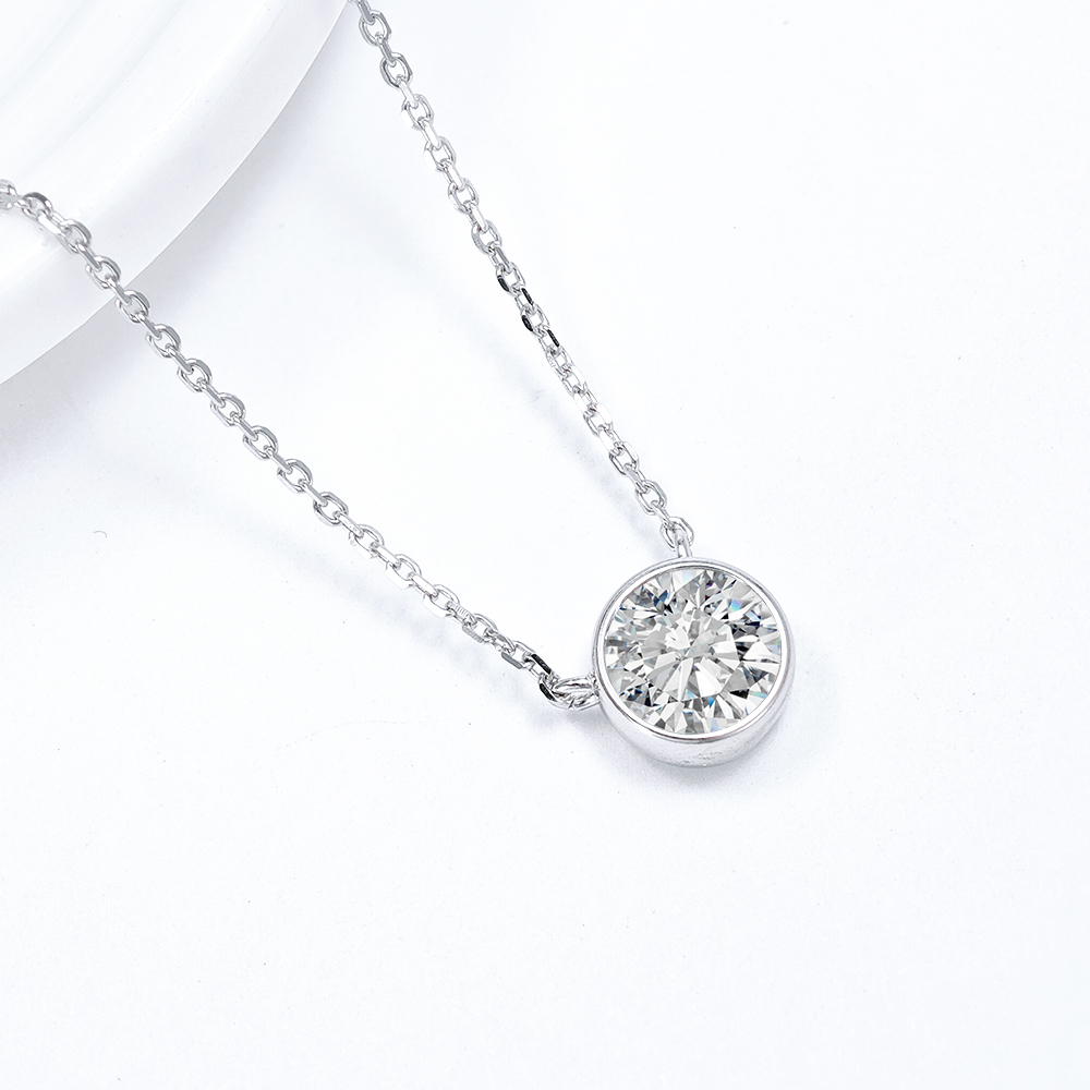 สร้อยคอเพชรเม็ดเดี่ยวฝังแบบขอบ - Bezels Set Pendant บทวิจารณ์และราคา