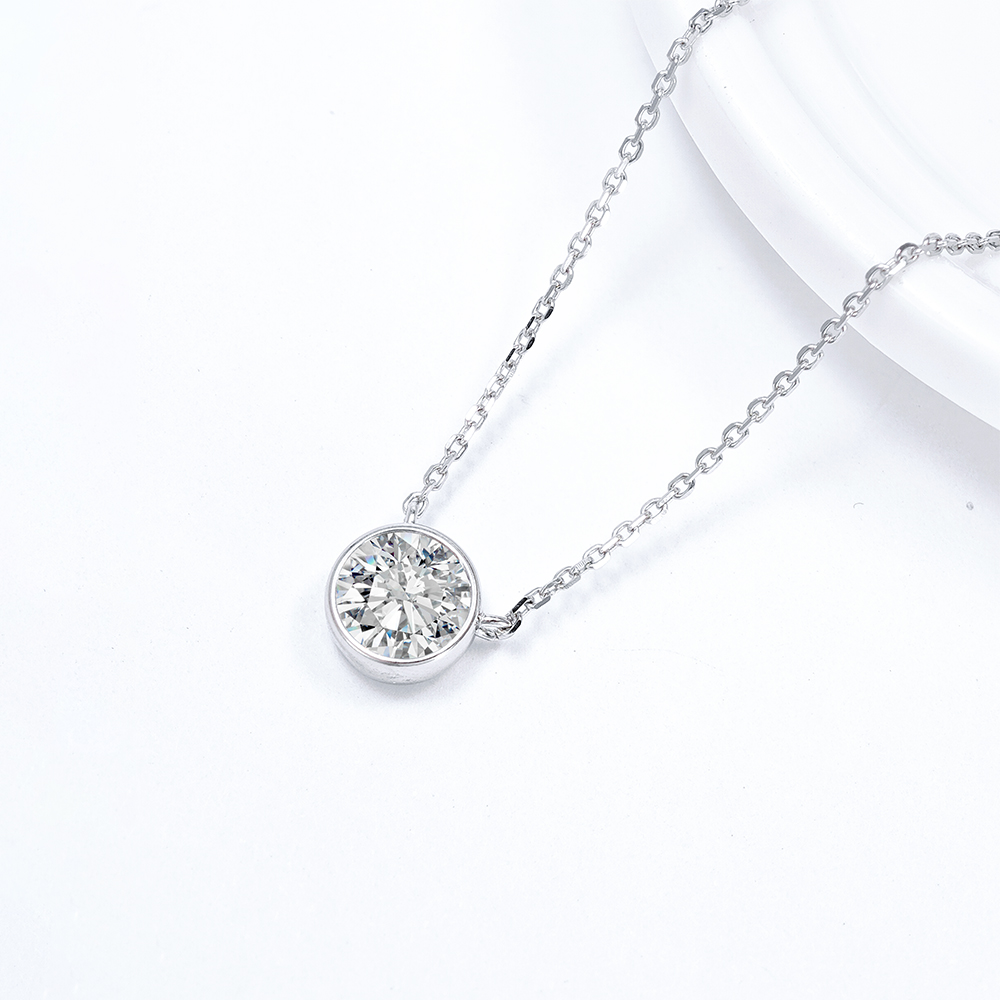 สร้อยคอเพชรเม็ดเดี่ยวฝังแบบขอบ - Bezels Set Pendant บทวิจารณ์และราคา